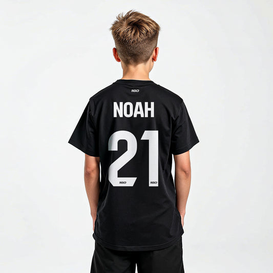 Personalisiertes Fußball Trikot Schwarz mit eigenem Namen und Nummer