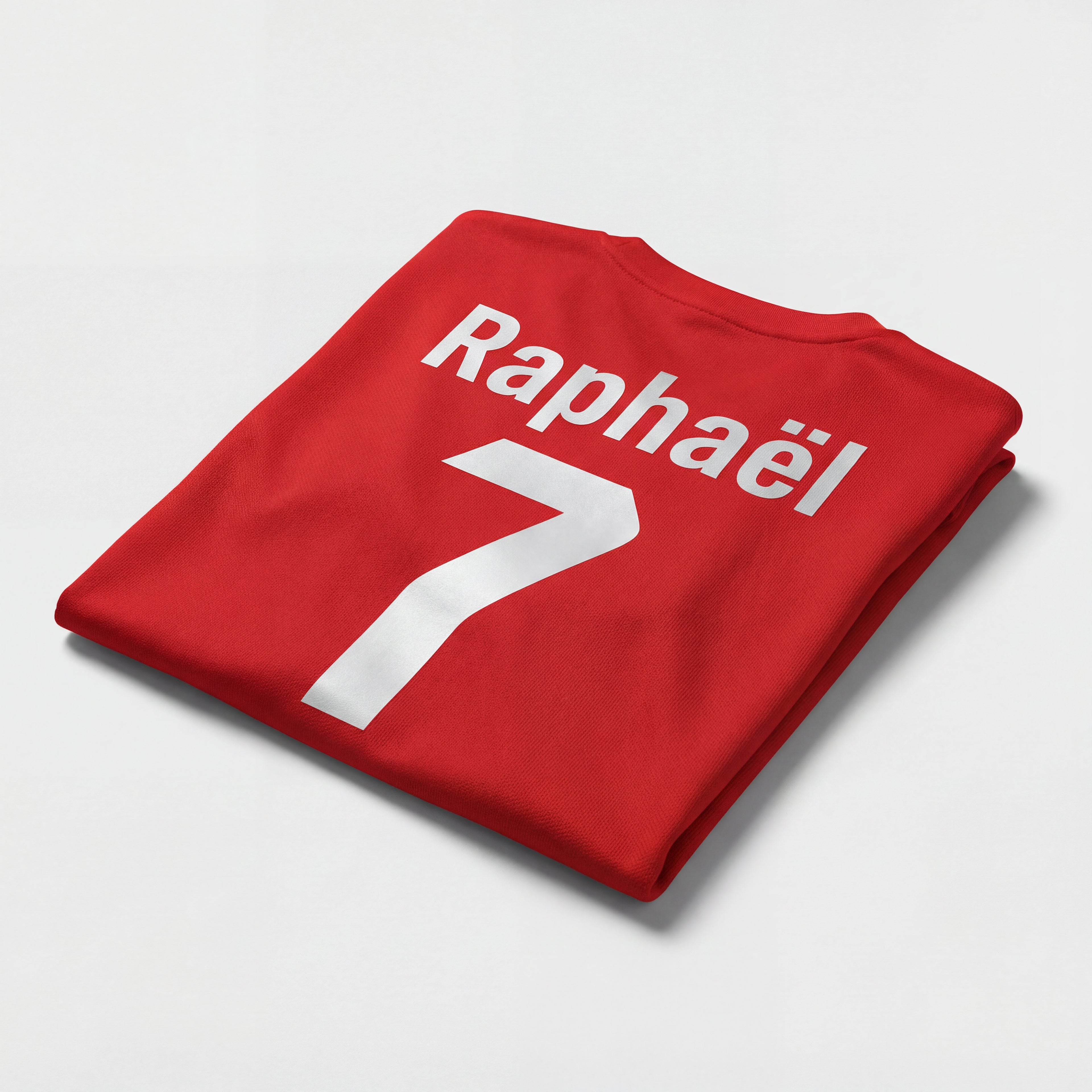 Personalisiertes rotes Fußballtrikot mit Namen und Nummer